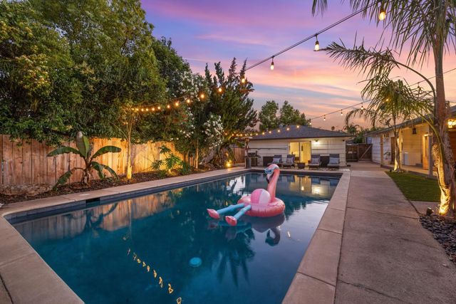 9400 Drift Way, Orangevale, CA 95662