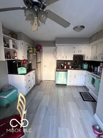 5946 Deerwood Court, Indianapolis, IN 46254