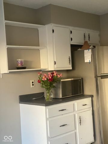 5946 Deerwood Court, Indianapolis, IN 46254