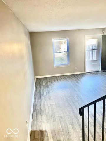 5946 Deerwood Court, Indianapolis, IN 46254