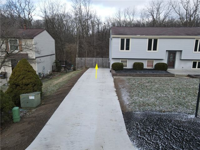 1664 Connor Rd, South Park, PA 15129