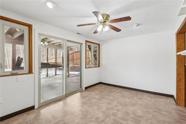 1664 Connor Rd, South Park, PA 15129