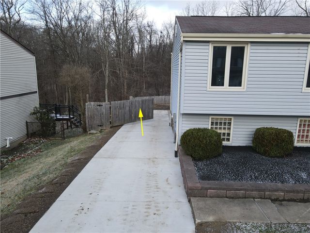 1664 Connor Rd, South Park, PA 15129