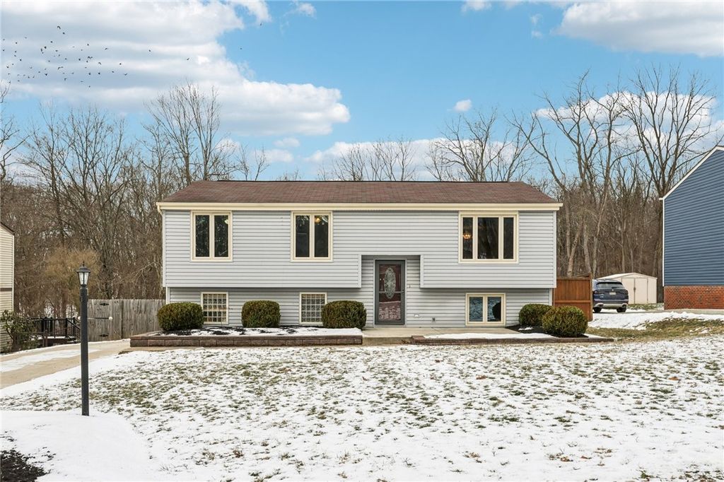 1664 Connor Rd, South Park, PA 15129