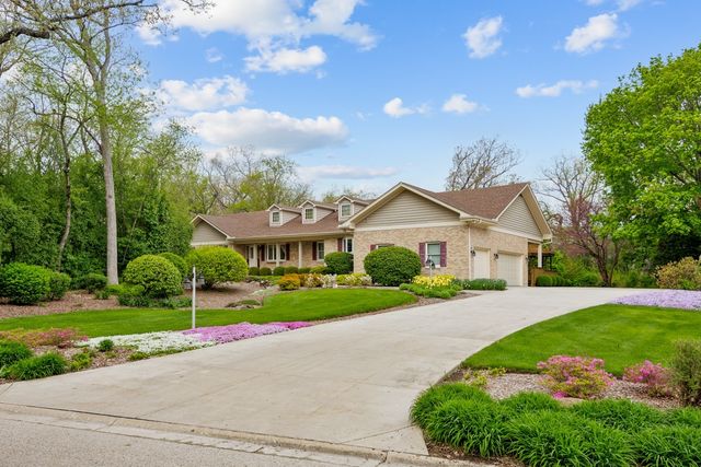 44W664 Oakshire Lane, Hampshire, IL 60140