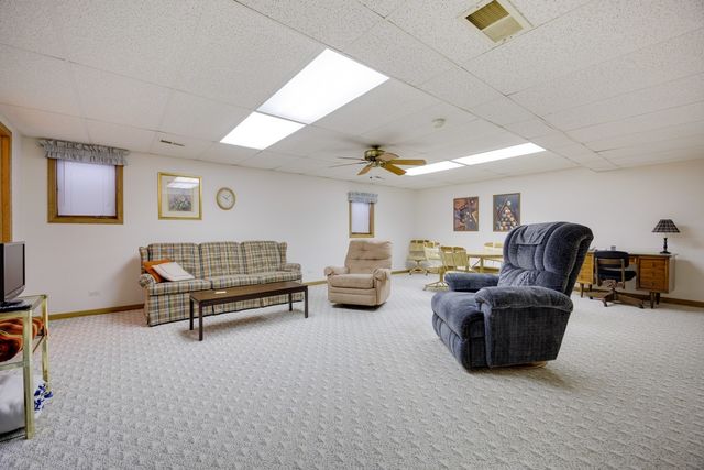 44W664 Oakshire Lane, Hampshire, IL 60140