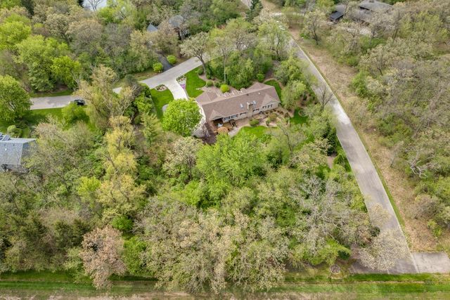 44W664 Oakshire Lane, Hampshire, IL 60140