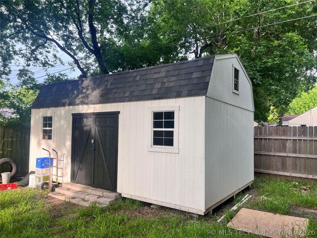 321 SW N Street, Ardmore, OK 73401