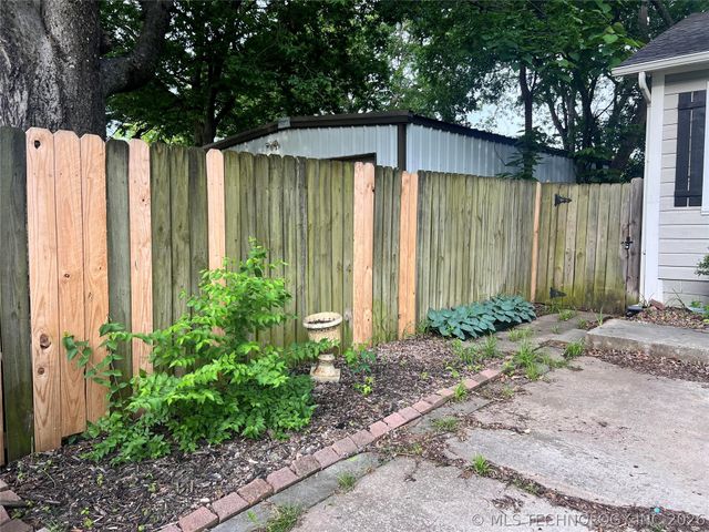 321 SW N Street, Ardmore, OK 73401