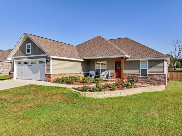 30 N Slade, Sumrall, MS 39482