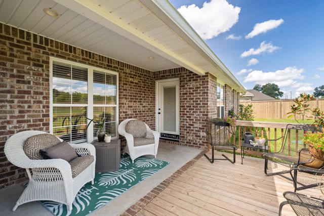 30 N Slade, Sumrall, MS 39482