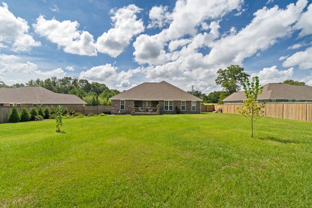 30 N Slade, Sumrall, MS 39482