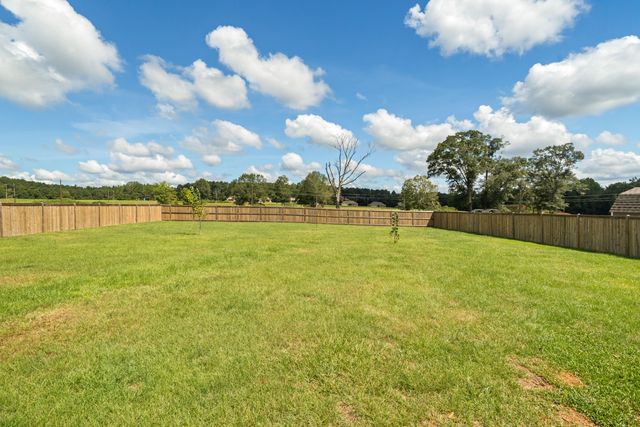 30 N Slade, Sumrall, MS 39482