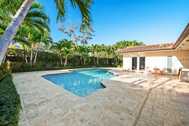 6320 Pent Place, Miami Lakes, FL 33014