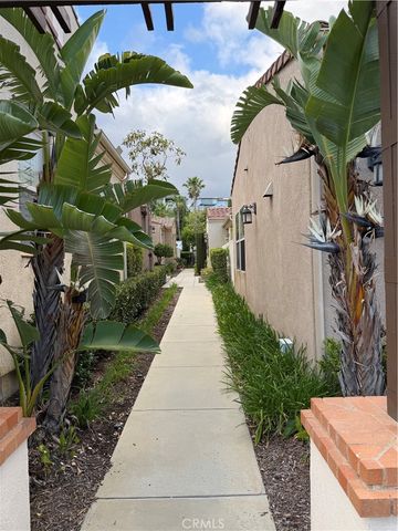 20323 Livorno, Porter Ranch, CA 91326