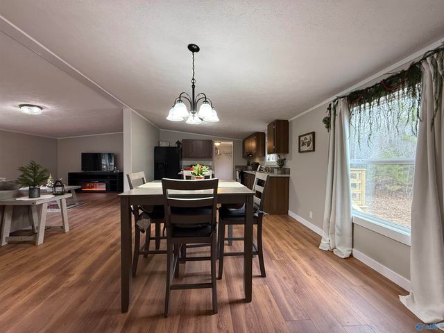 530 County Road 360, Trinity, AL 35673