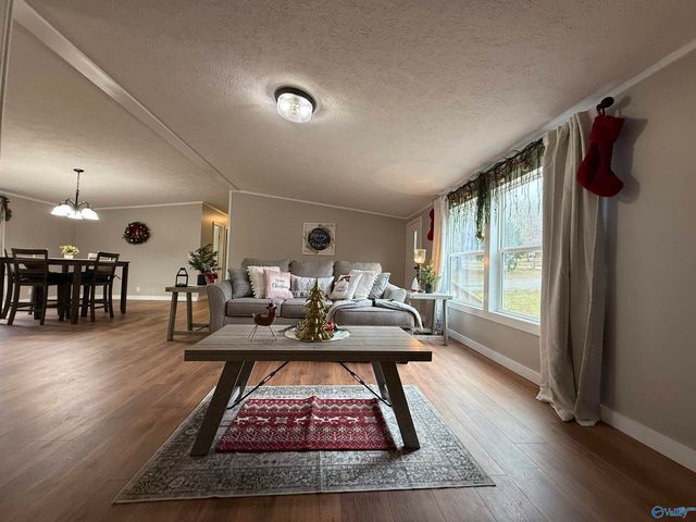 530 County Road 360, Trinity, AL 35673