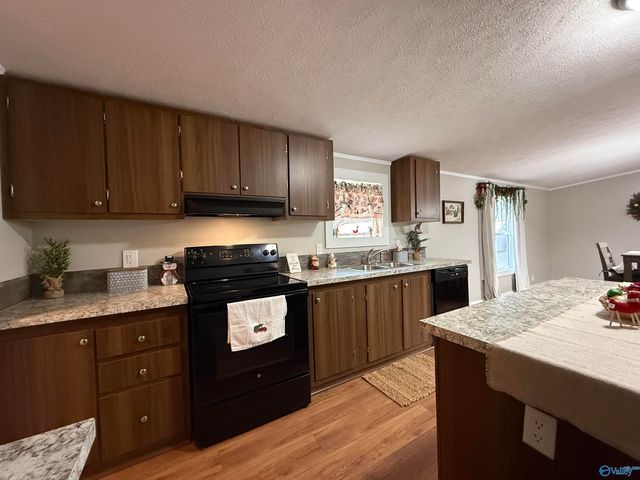 530 County Road 360, Trinity, AL 35673