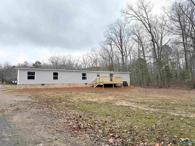 530 County Road 360, Trinity, AL 35673