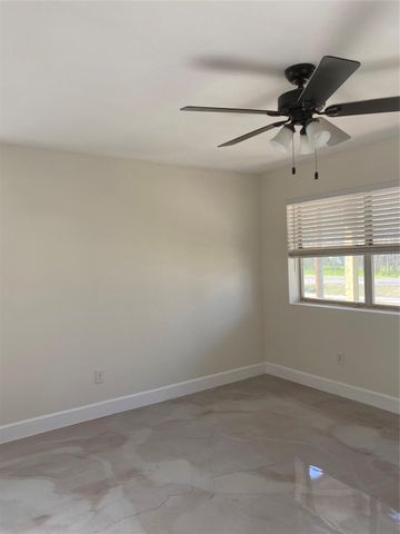 805 Laurel ST, Bastrop, TX 78602
