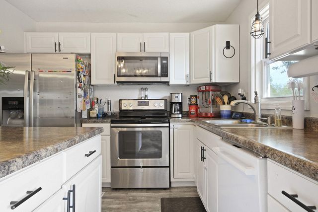 726 N ALLEN ST, Centralia, MO 65240