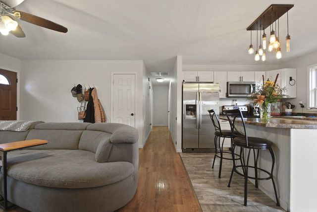 726 N ALLEN ST, Centralia, MO 65240