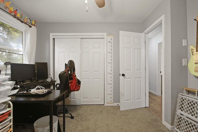 726 N ALLEN ST, Centralia, MO 65240