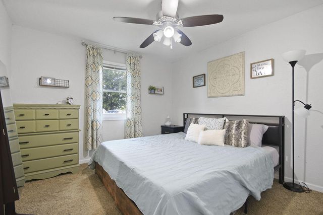 726 N ALLEN ST, Centralia, MO 65240