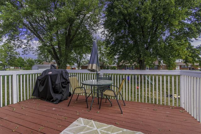 726 N ALLEN ST, Centralia, MO 65240