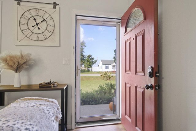 726 N ALLEN ST, Centralia, MO 65240