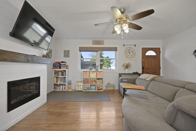 726 N ALLEN ST, Centralia, MO 65240