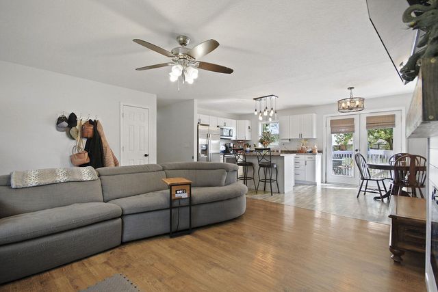 726 N ALLEN ST, Centralia, MO 65240