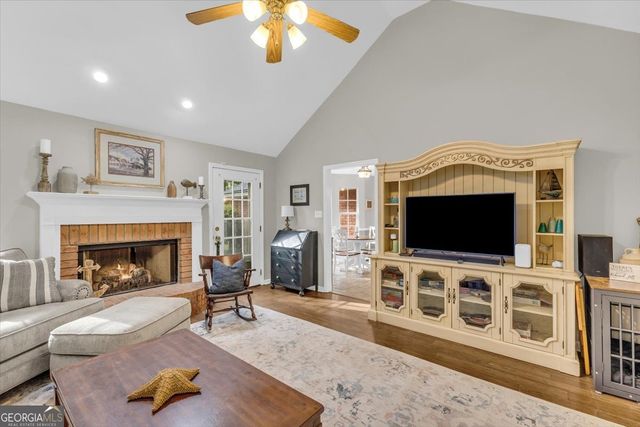 27 Oak Side Court, Richmond Hill, GA 31324