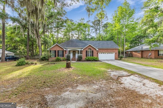 27 Oak Side Court, Richmond Hill, GA 31324