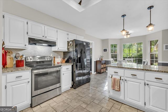 27 Oak Side Court, Richmond Hill, GA 31324