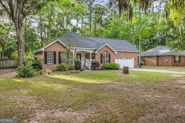 27 Oak Side Court, Richmond Hill, GA 31324