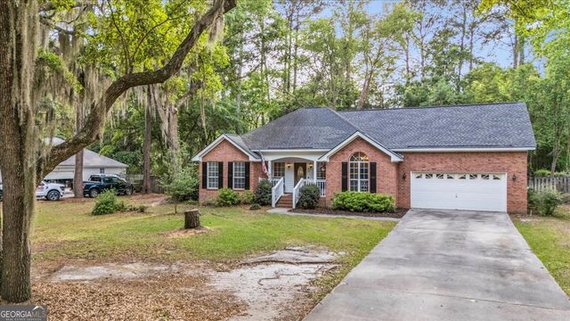 27 Oak Side Court, Richmond Hill, GA 31324