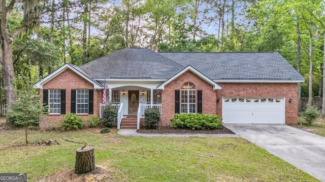 27 Oak Side Court, Richmond Hill, GA 31324