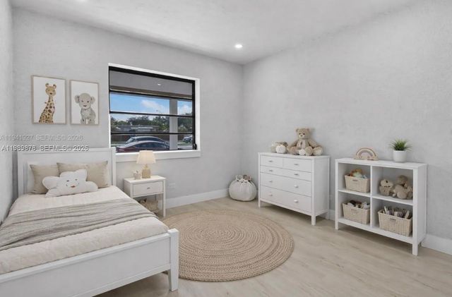 4485 E 8th Ave, Hialeah, FL 33013