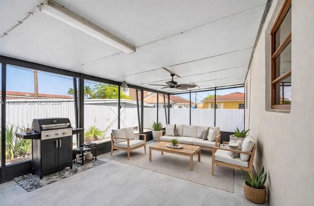 4485 E 8th Ave, Hialeah, FL 33013