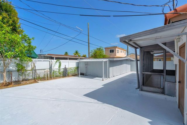 4485 E 8th Ave, Hialeah, FL 33013