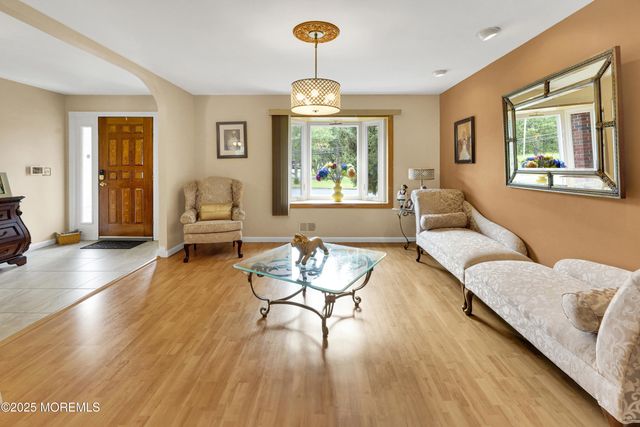 13 New Friendship Road, Howell, NJ 07731