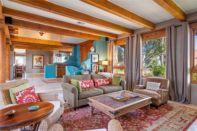 7010 Wilderness Lane, Paso Robles, CA 93446