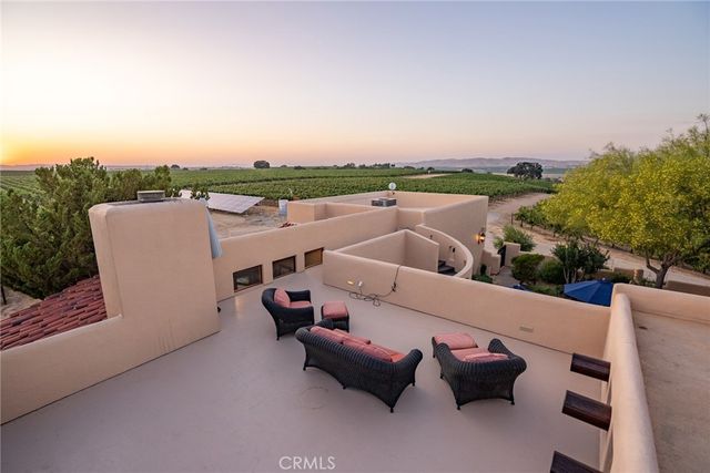 7010 Wilderness Lane, Paso Robles, CA 93446