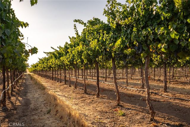 7010 Wilderness Lane, Paso Robles, CA 93446