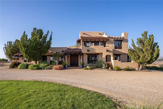 7010 Wilderness Lane, Paso Robles, CA 93446