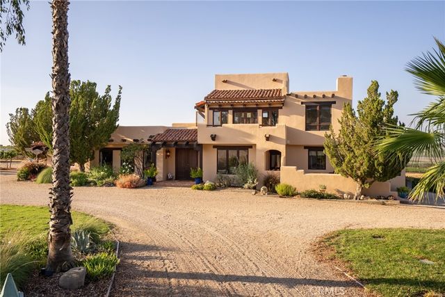 7010 Wilderness Lane, Paso Robles, CA 93446