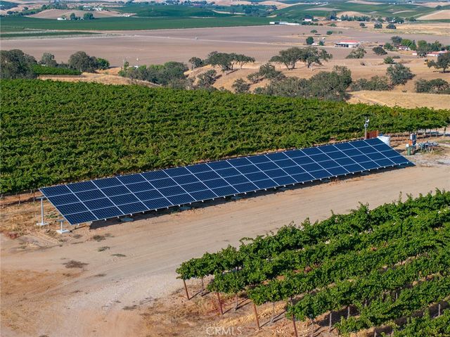 7010 Wilderness Lane, Paso Robles, CA 93446