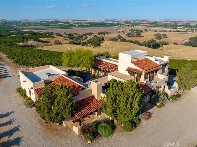 7010 Wilderness Lane, Paso Robles, CA 93446