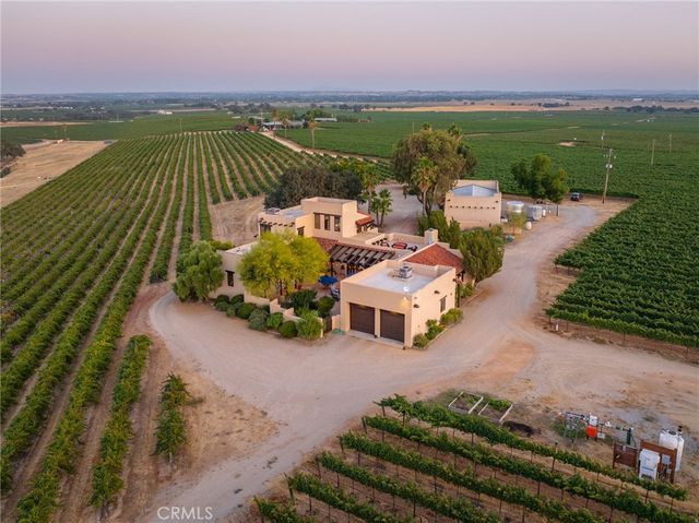 7010 Wilderness Lane, Paso Robles, CA 93446